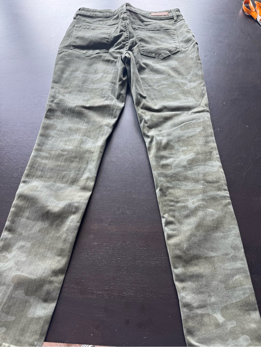 Women’s Social Standard by Sanctuary skinny Olive Camo Jeans, size 4/27. - Picture 4 of 7
